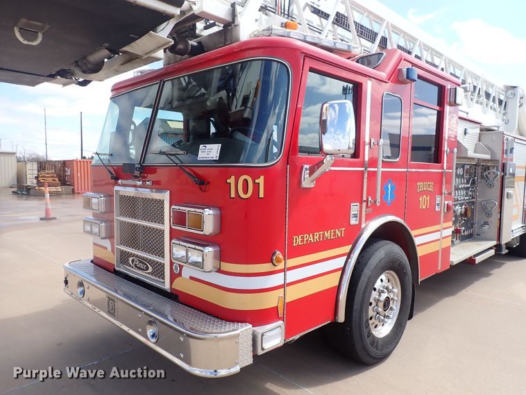 image for item DP4510 2003 Pierce  aerial platform fire truck