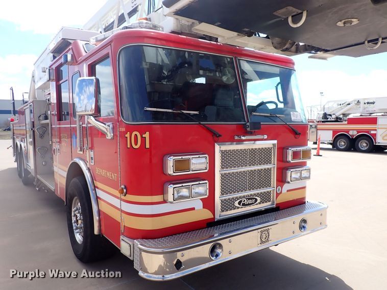image for item DP4510 2003 Pierce  aerial platform fire truck