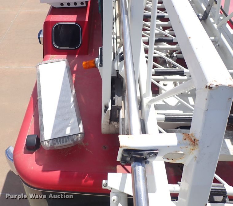 image for item DP4510 2003 Pierce  aerial platform fire truck