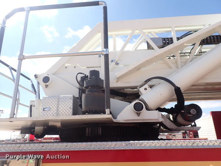 image for item DP4510 2003 Pierce  aerial platform fire truck