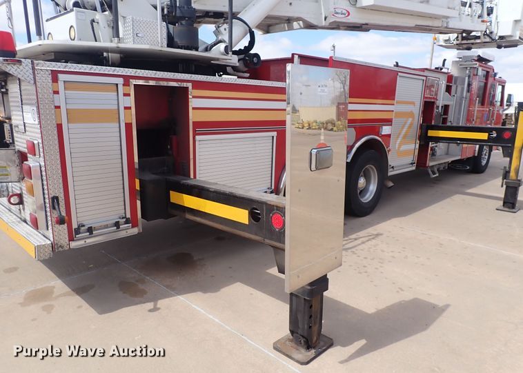 image for item DP4510 2003 Pierce  aerial platform fire truck