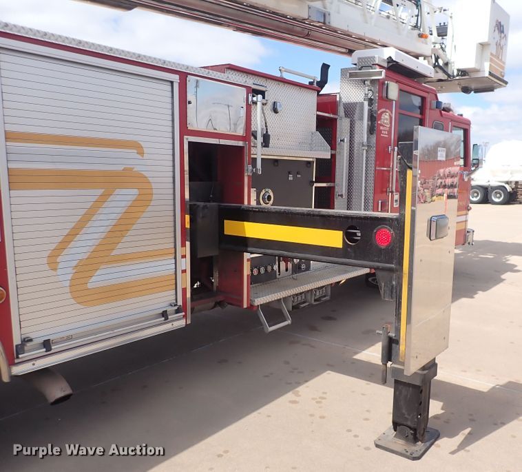 image for item DP4510 2003 Pierce  aerial platform fire truck