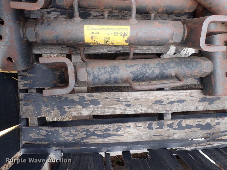 image for item HR9766 (35) trench shoring screw jacks