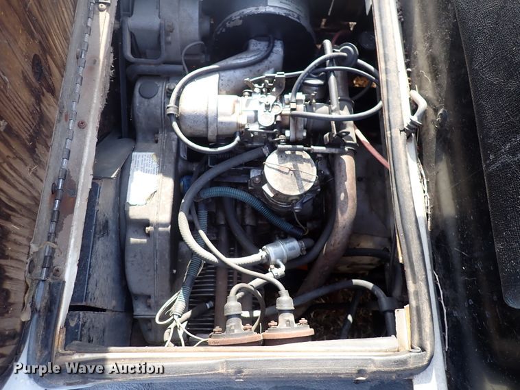 image for item HR9768 1986 Cushman  utility vehicle