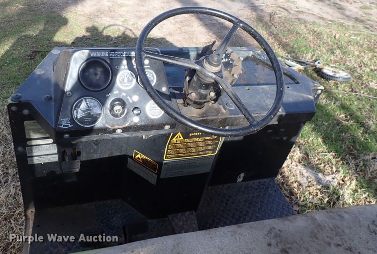 image for item HR9770 1987 Cushman  utility vehicle