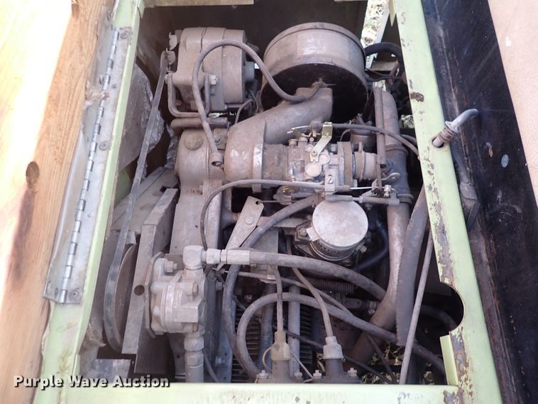 image for item HR9770 1987 Cushman  utility vehicle