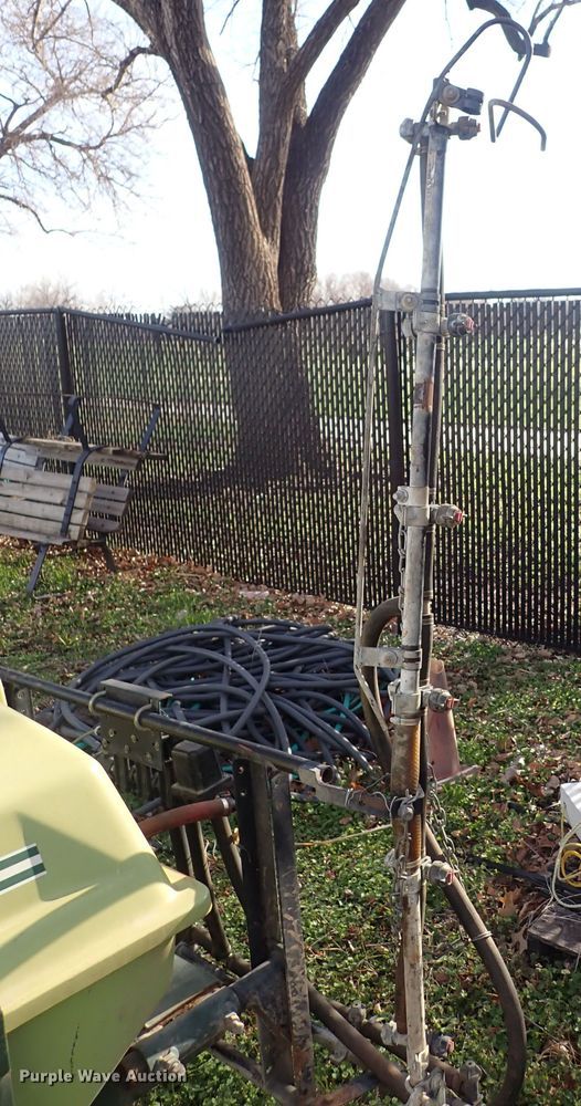 image for item HR9770 1987 Cushman  utility vehicle