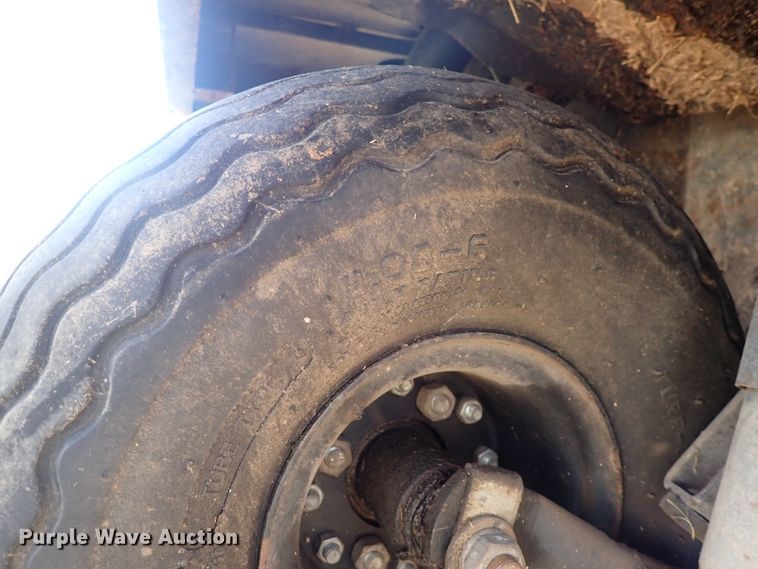 image for item HR9770 1987 Cushman  utility vehicle