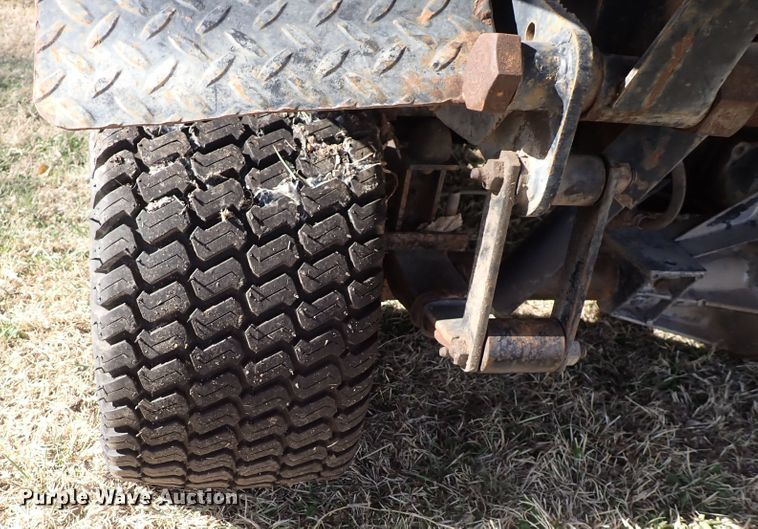 image for item HR9773 1994 Cushman Jr. Turf Truckster  utility vehicle