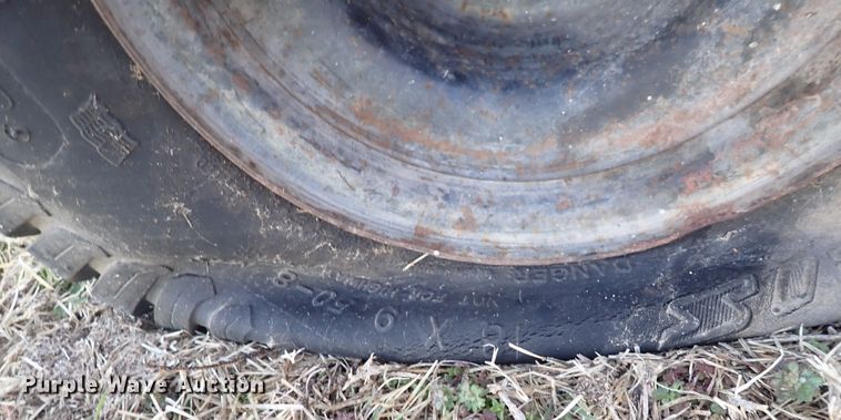 image for item HR9773 1994 Cushman Jr. Turf Truckster  utility vehicle