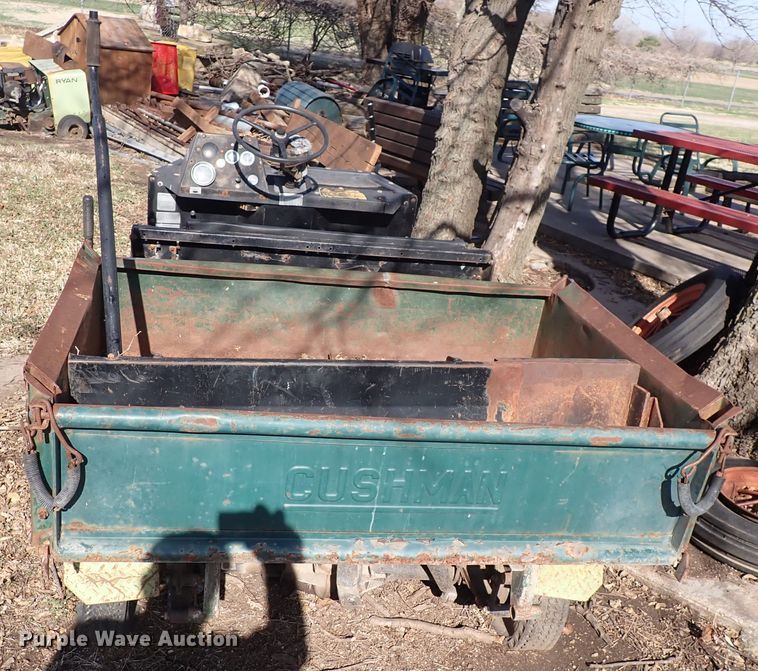 image for item HR9780 Cushman 898530-8310  utility vehicle