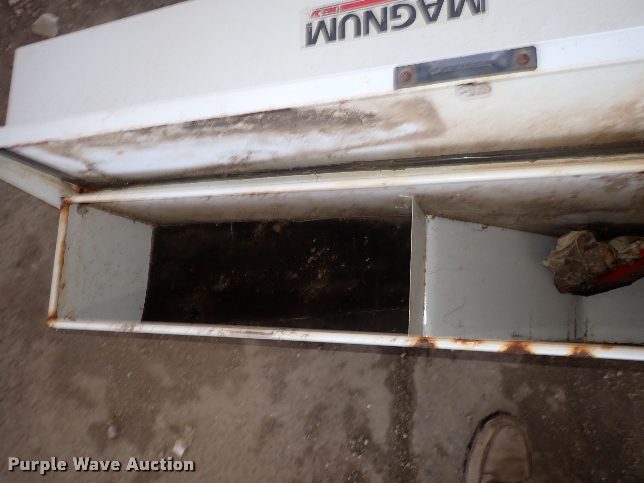 (4) tool boxes in Wichita, KS Item HR9792 sold Purple Wave