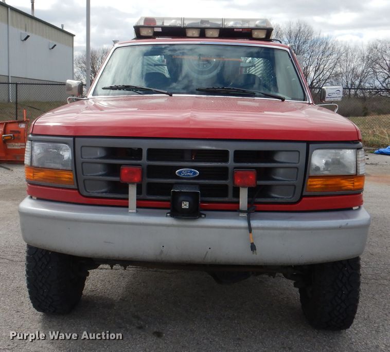 image for item DH8959 1996 Ford F350 XL  brush fire truck