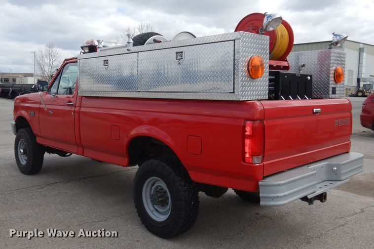 image for item DH8959 1996 Ford F350 XL  brush fire truck