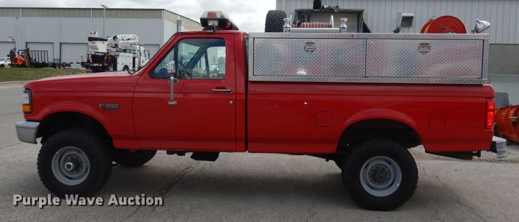 image for item DH8959 1996 Ford F350 XL  brush fire truck
