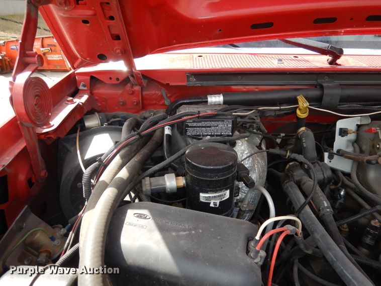 image for item DH8959 1996 Ford F350 XL  brush fire truck