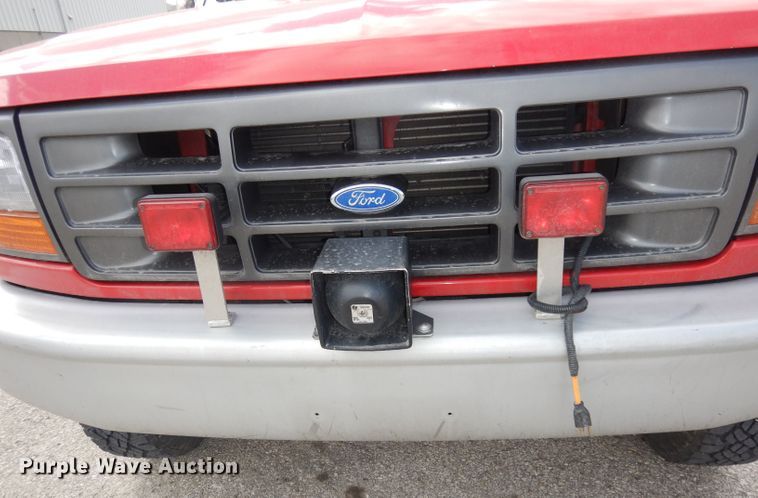 image for item DH8959 1996 Ford F350 XL  brush fire truck