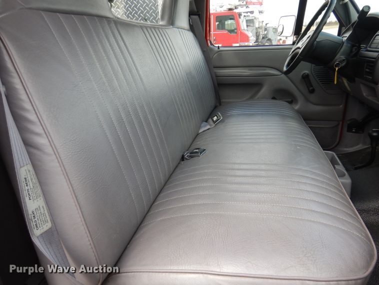 image for item DH8959 1996 Ford F350 XL  brush fire truck