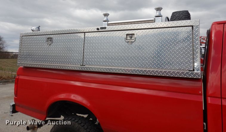 image for item DH8959 1996 Ford F350 XL  brush fire truck