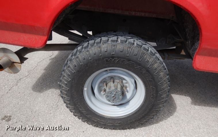 image for item DH8959 1996 Ford F350 XL  brush fire truck