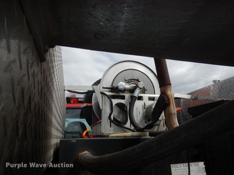 image for item DH8959 1996 Ford F350 XL  brush fire truck