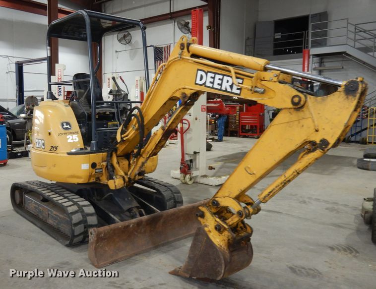 image for item DH8994 2004 John Deere 27C  mini excavator