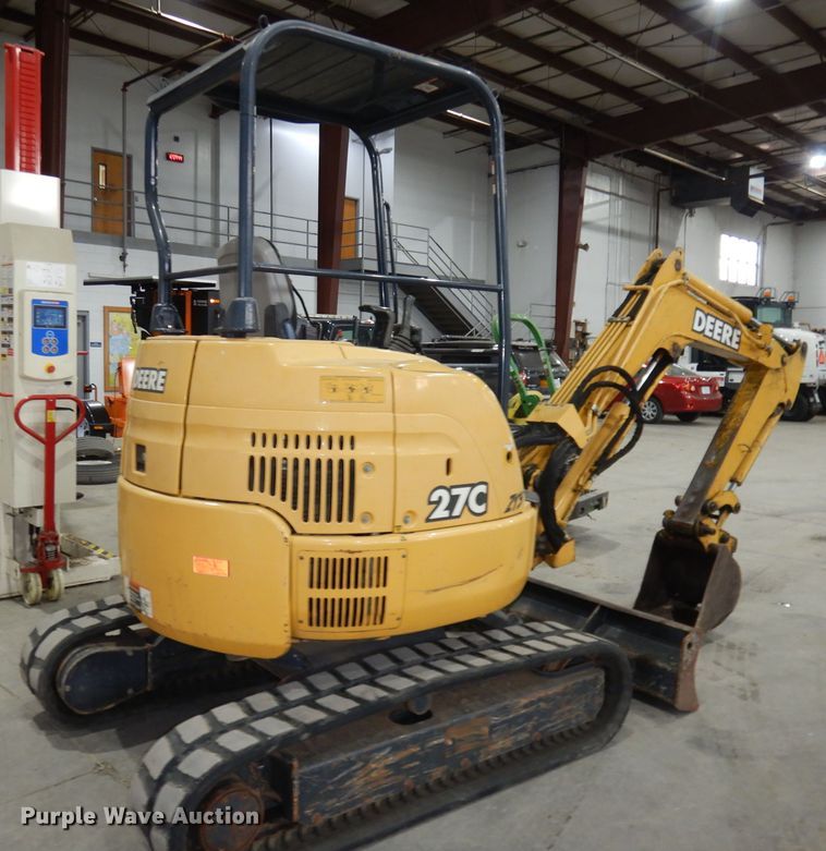 image for item DH8994 2004 John Deere 27C  mini excavator