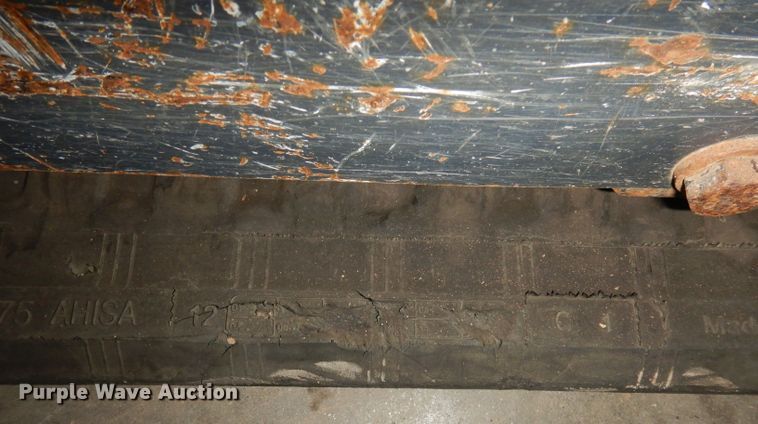 image for item DH8994 2004 John Deere 27C  mini excavator