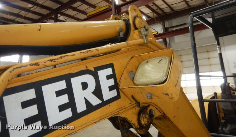 image for item DH8994 2004 John Deere 27C  mini excavator