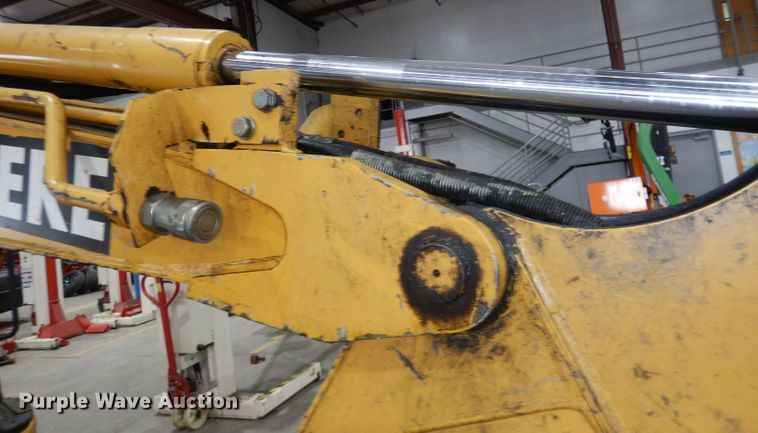 image for item DH8994 2004 John Deere 27C  mini excavator