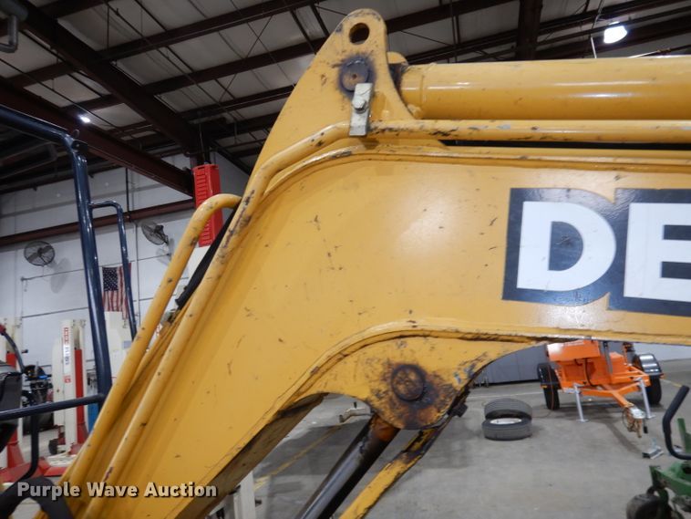 image for item DH8994 2004 John Deere 27C  mini excavator