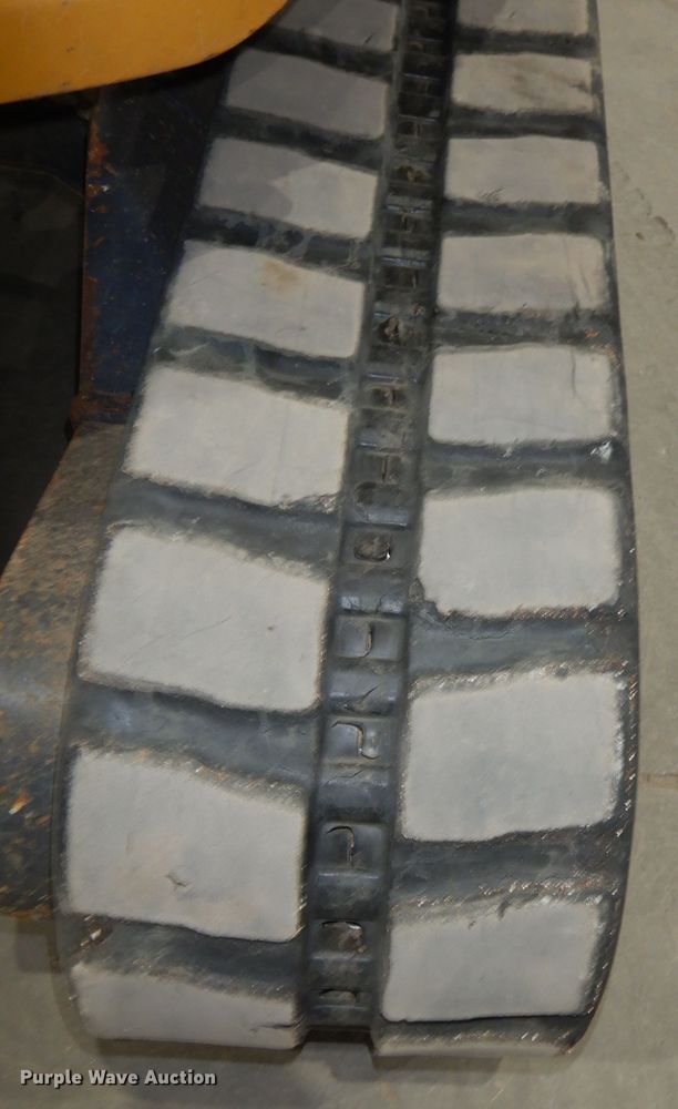 image for item DH8994 2004 John Deere 27C  mini excavator