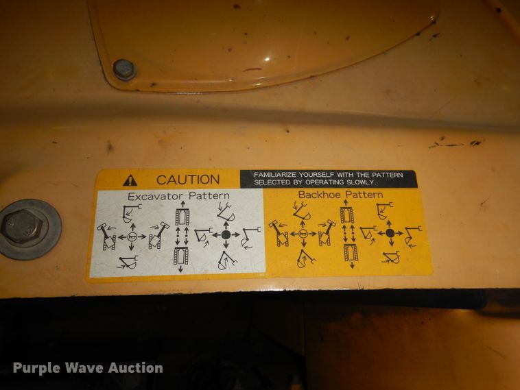 image for item DH8994 2004 John Deere 27C  mini excavator