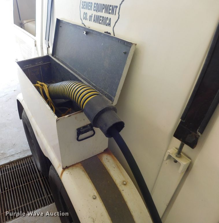 image for item DJ7642 1996 Jet 747-F  sewer rodder trailer