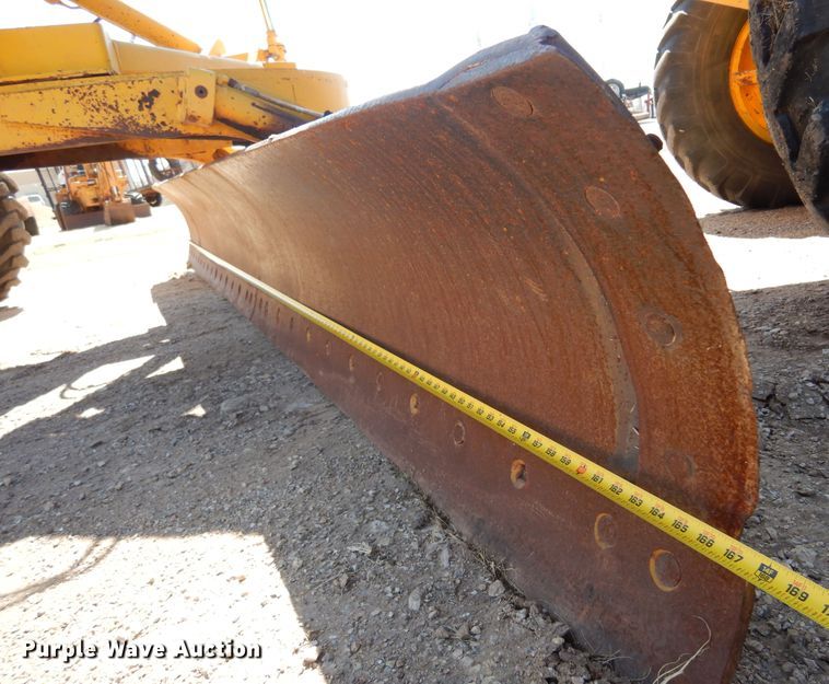 image for item DK4447 John Deere 570A  motor grader