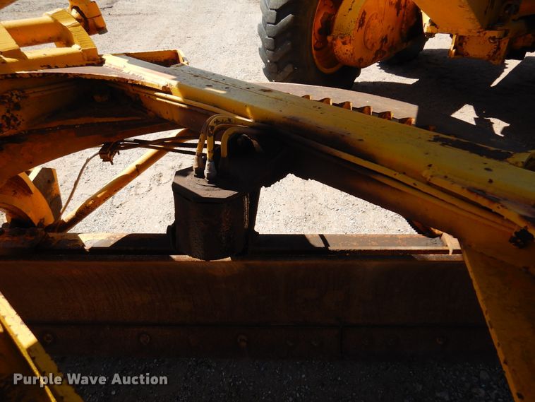 image for item DK4447 John Deere 570A  motor grader