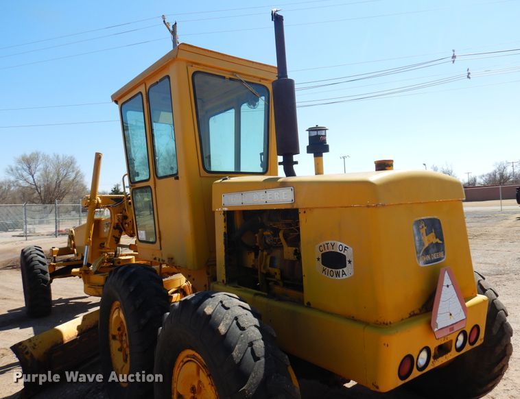 image for item DK4447 John Deere 570A  motor grader