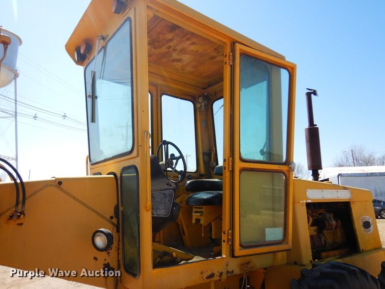 image for item DK4447 John Deere 570A  motor grader