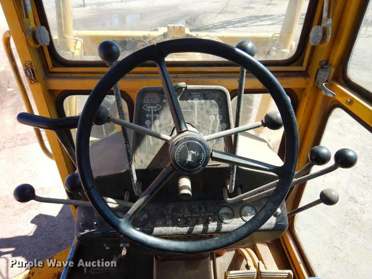 image for item DK4447 John Deere 570A  motor grader