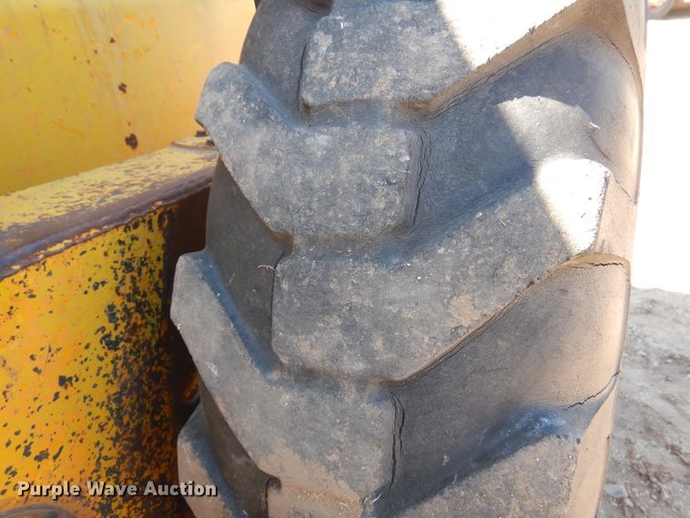 image for item DK4447 John Deere 570A  motor grader