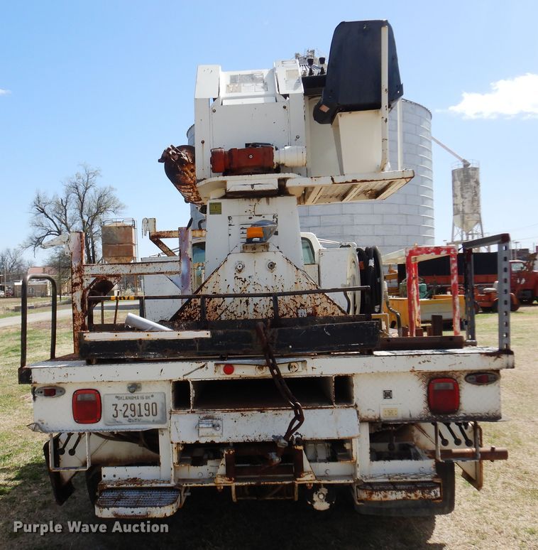 image for item DK4469 1991 Ford F800  digger derrick truck