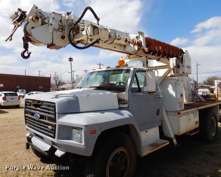 image for item DK4469 1991 Ford F800  digger derrick truck