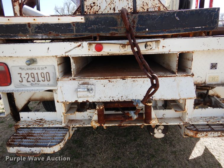 image for item DK4469 1991 Ford F800  digger derrick truck