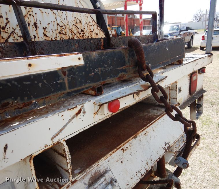 image for item DK4469 1991 Ford F800  digger derrick truck