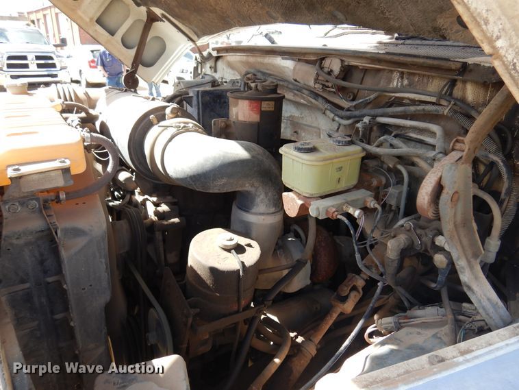 image for item DK4469 1991 Ford F800  digger derrick truck