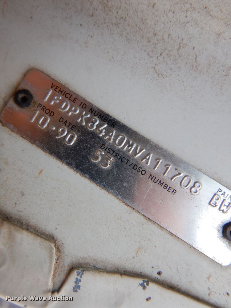 image for item DK4469 1991 Ford F800  digger derrick truck