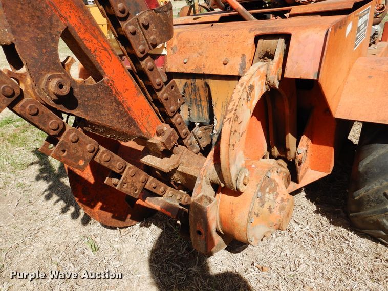 image for item DK4475 Ditch Witch V30  trencher