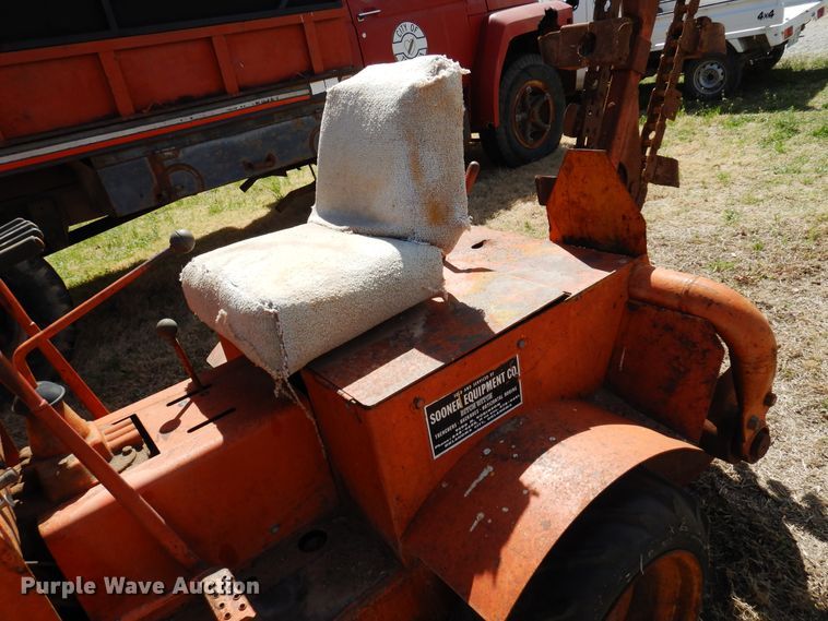 image for item DK4475 Ditch Witch V30  trencher