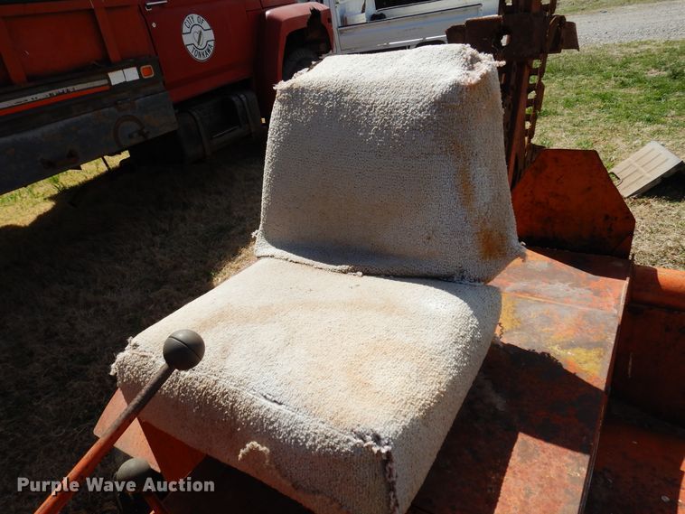 image for item DK4475 Ditch Witch V30  trencher