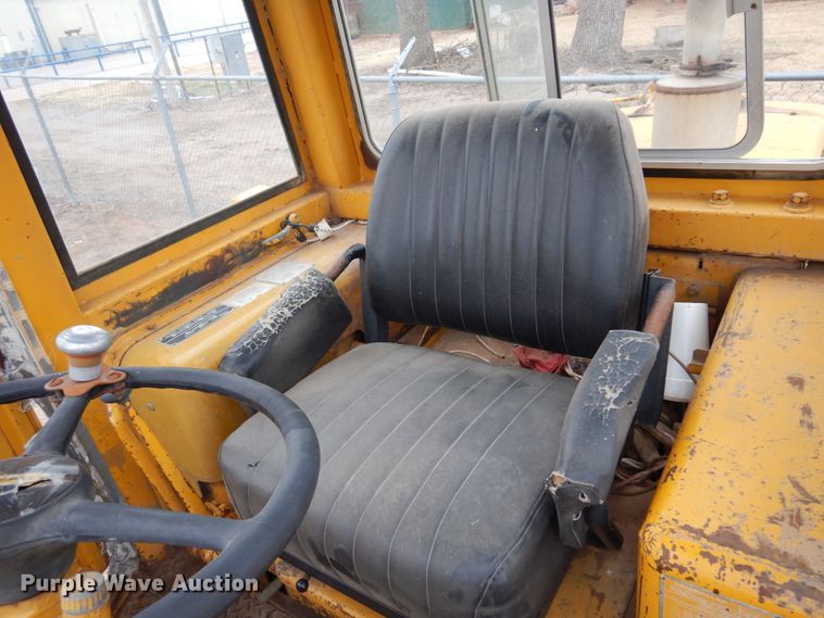 image for item DK4480 1971 Caterpillar 920  wheel loader